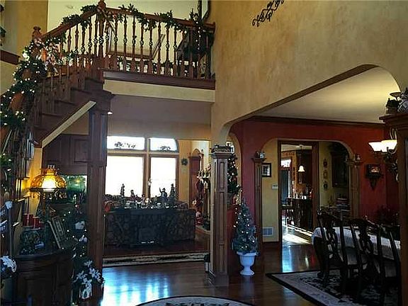2nd image of 2473 Mission Hill Dr