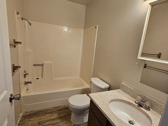 4th image of 508 Seahawk Dr