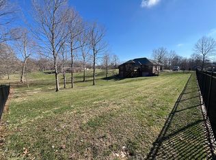 1819 Cedar Ct NE, Corydon, IN 47112