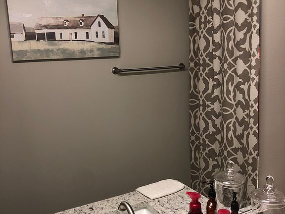 5th image of 3305 Flagstaff Ln