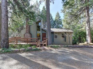 4282 Park Woods Dr, Pollock Pines, CA 95726