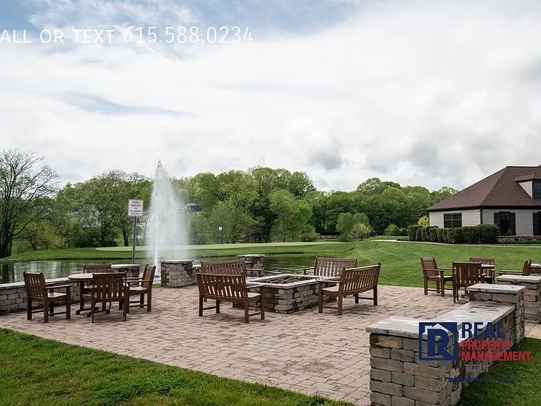7216 Sky Meadow Dr — Photo 34