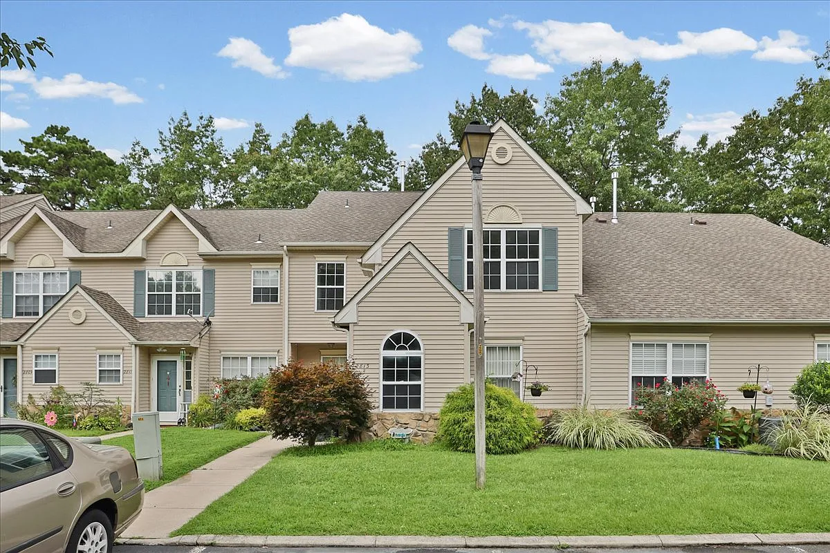 2813 Falcon Court - 1 — Photo 1