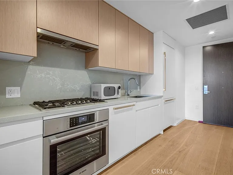 877 Francisco St #1818 — Photo 17