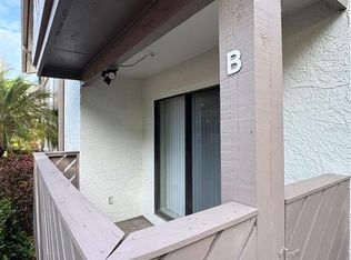 511 Longfellow Ct APT B, Safety Harbor, FL 34695