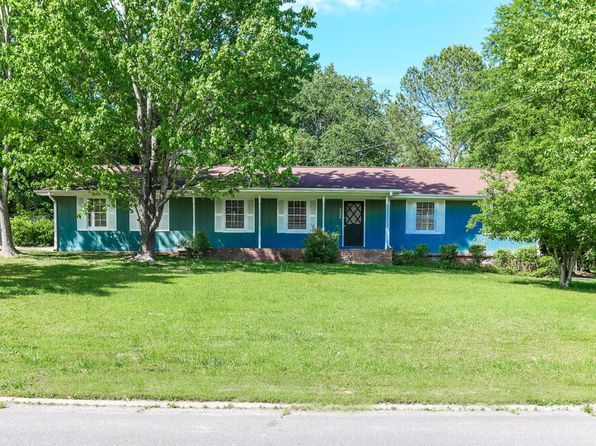 2906 Elizabeth Ln