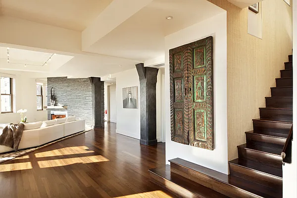 Sold by Stribling | media 4