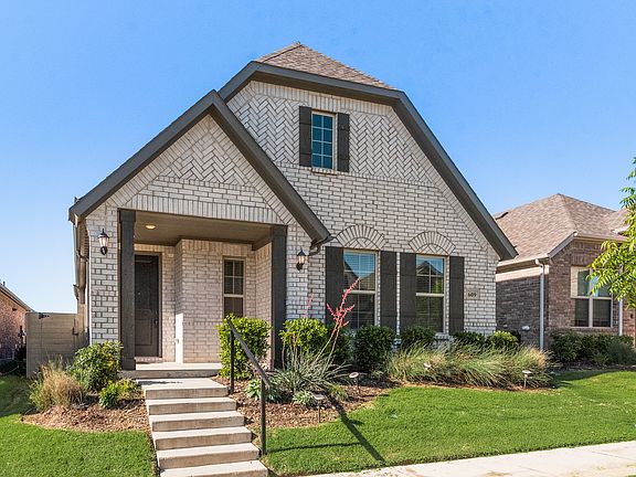 3rd image of 609 Plaza Ln