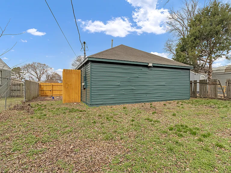 3135 Mimosa Ave — Photo 12