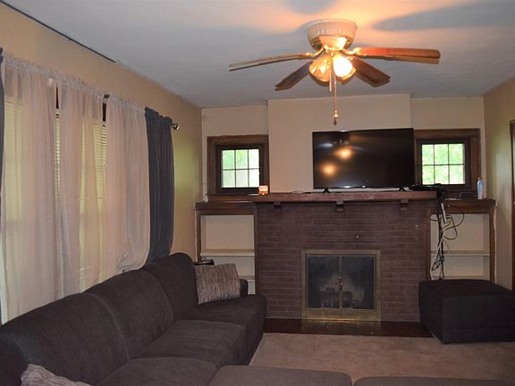 4th image of 116 E Briarwood Ct