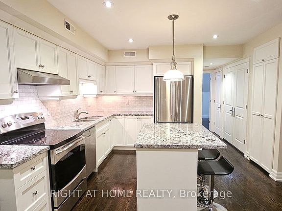 5th image of 730 Shaw St