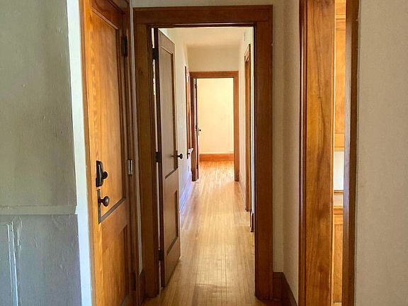 4th image of 1664 Selby Ave #1