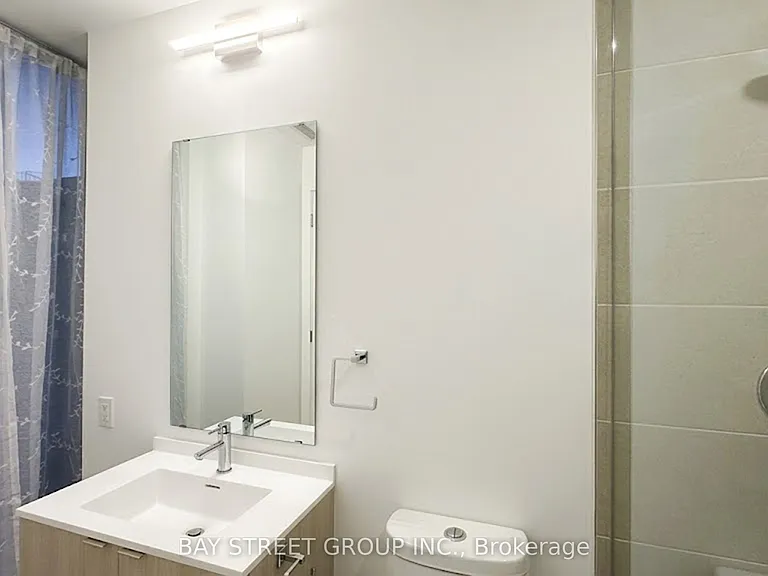 100 Queen St E #2911 — Photo 23