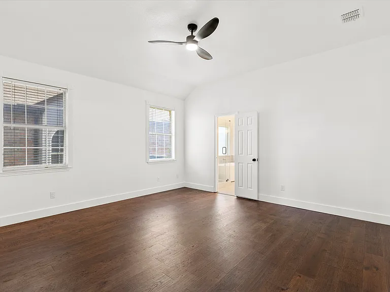 3309 Grantham Dr — Photo 11