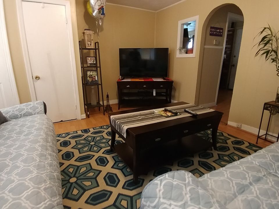 Living room - image 1