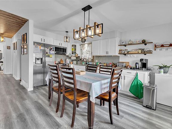 5th image of 1742 Chandler Rd