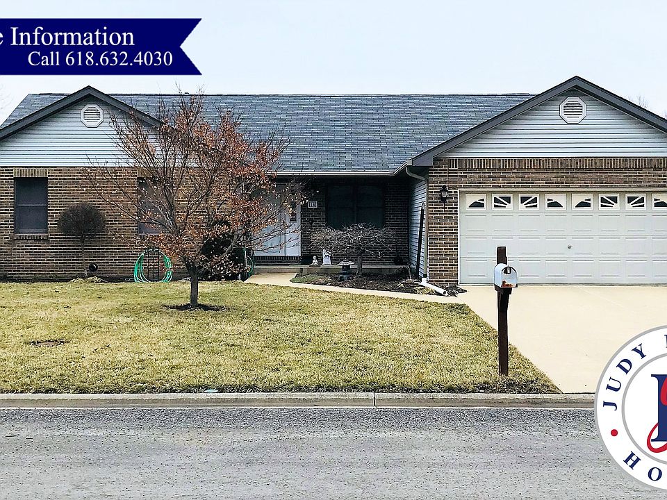 1st image of 14 Cheryl Dr