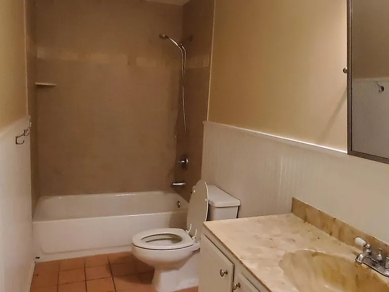 15 B St #B — Photo 11