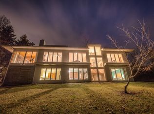 2621 Ridgeview Dr NW, Swisher, IA 52338