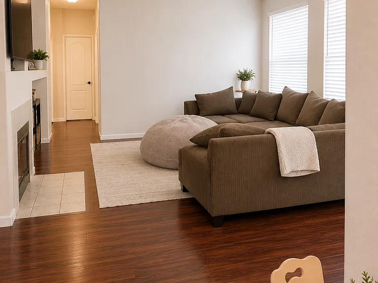1240 Cherry Ln — Photo 6