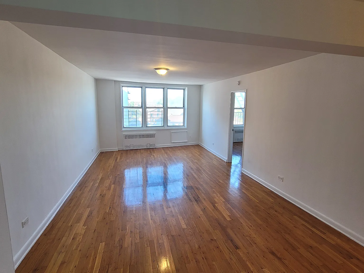 1200 Gravesend Neck Rd — Photo 2