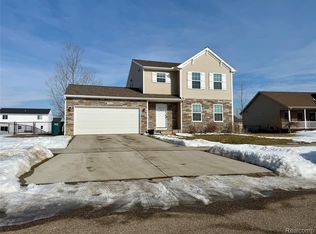 2854 Treymore St, Lapeer, MI 48446