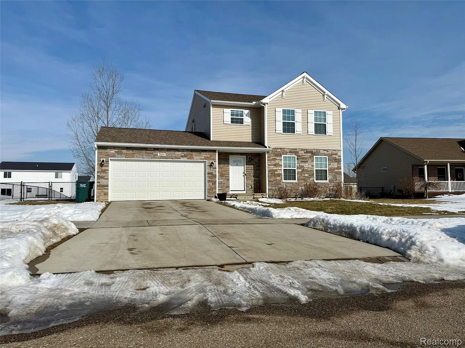 2854 Treymore St photo 1