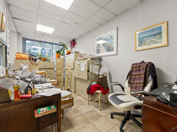 5910 Palisade Avenue image 6 of 23