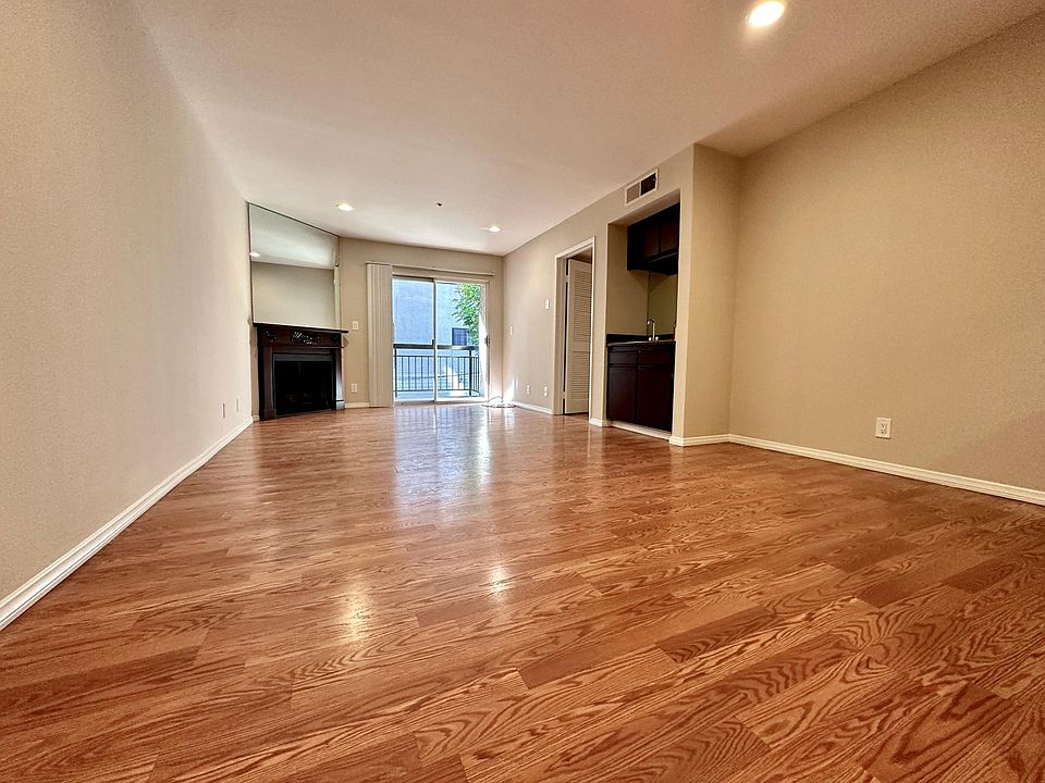 8722 Burton Way 106 Los Angeles CA 90048 Zillow