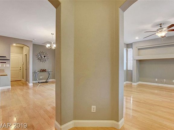 4th image of 6950 Castle Mountain Ave