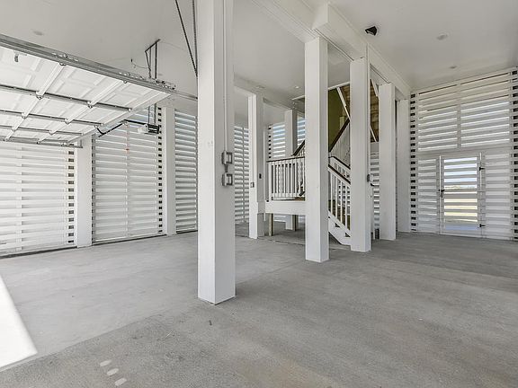 4th image of 8 Grand Beach Blvd