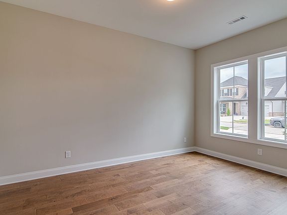 5th image of 112 Edenburg Dr #317