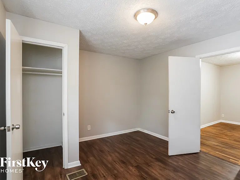 727 Alfred Rd NW — Photo 13