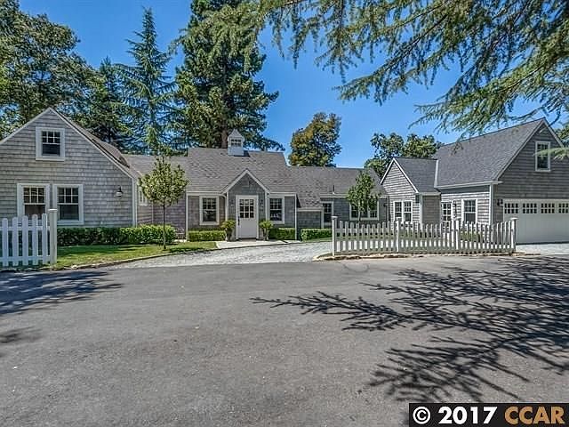 17 Crest Estate Dr, Alamo, CA 94507