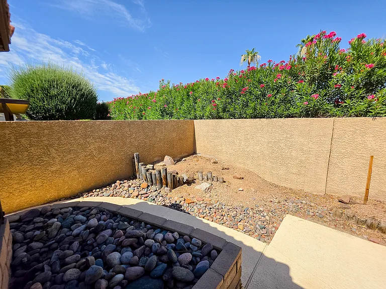 4433 Live Oak Dr — Photo 37