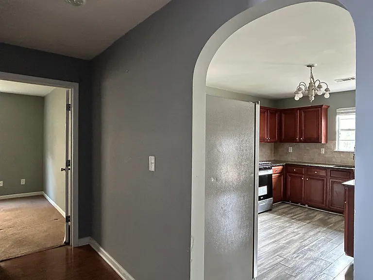 1040 Baltic Way — Photo 19