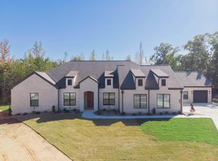 13213 Snowy Cv, Maumelle, AR 72113