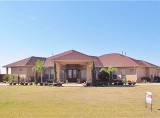 310 Lakeview Blvd, Dickinson, TX 77539