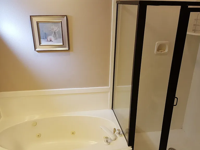 545 S Valley View Dr #102 — Photo 13
