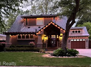 716 Magnolia Ave, Royal Oak, MI 48073