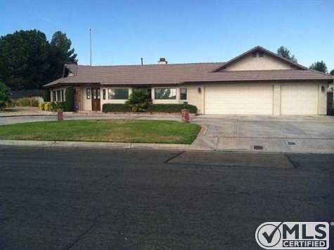 1st image of 13080 Autumn Leaves Ave