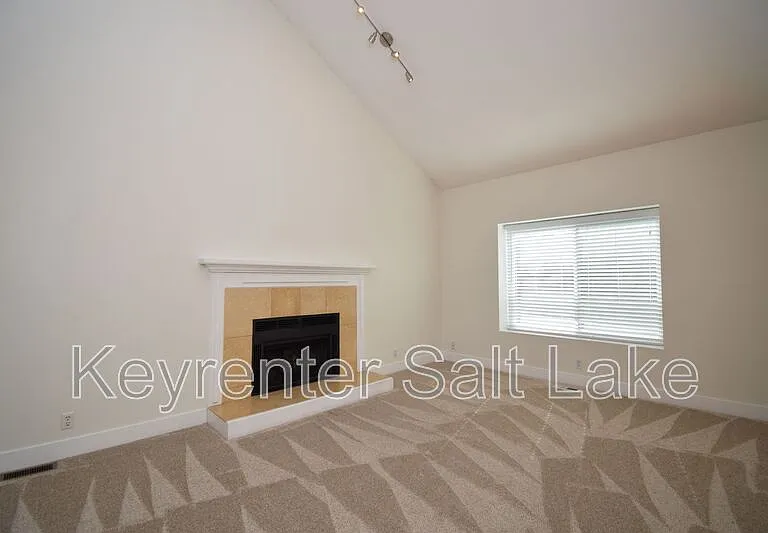 6888 S Hillside Village Cir — Photo 6