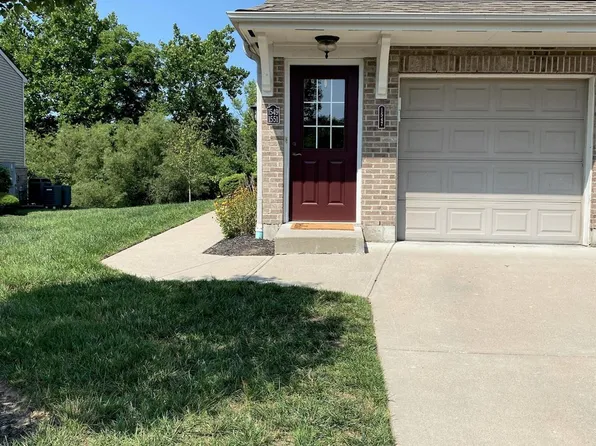 1547 Weatherstone Cir #12-300, Monroe, OH 45050