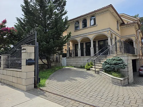 230 Corbin Pl #1 Photo 1