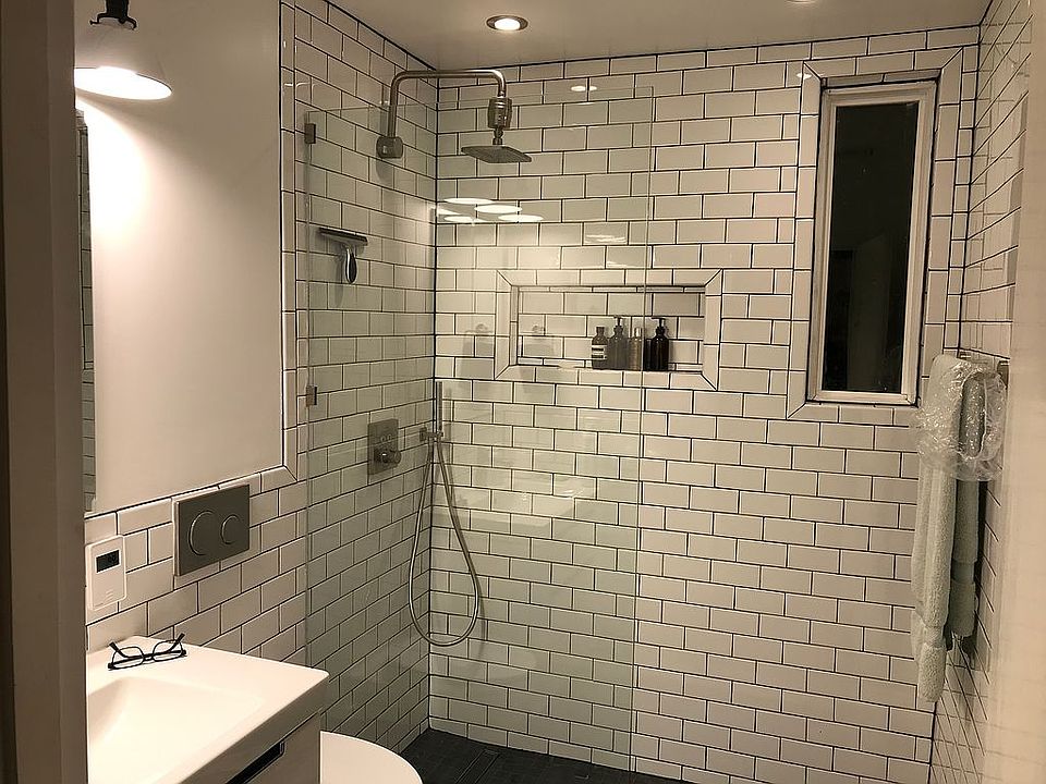 2nd image of 53 Canner St #3