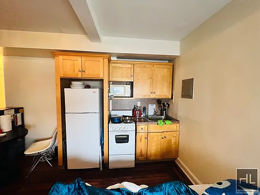 Rented by Highline Residential | media 4