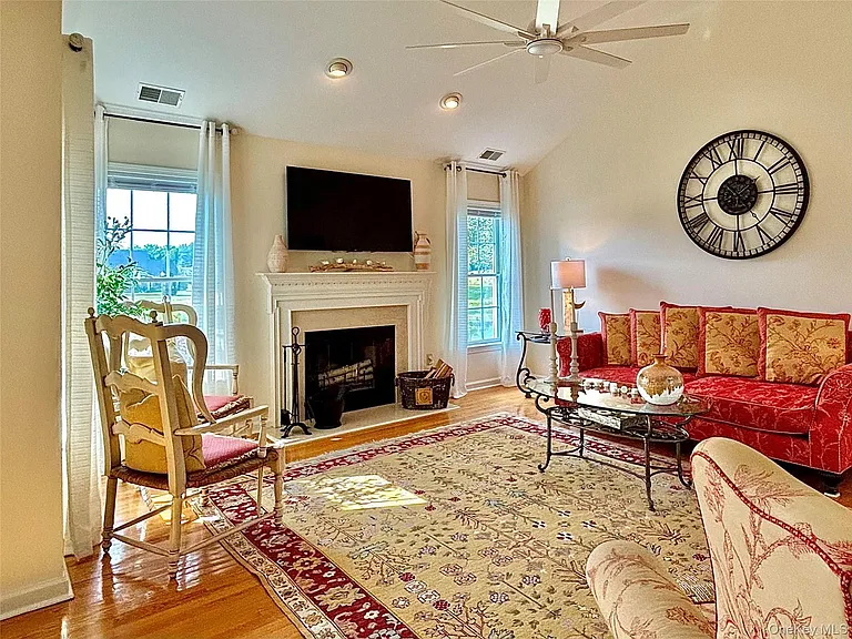 202 Cinnamon Cir — Photo 6