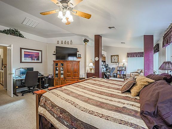 5th image of 2511 S Jefferson