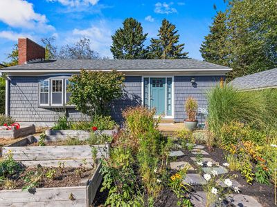 1379 Broadway, South Portland, ME, 04106