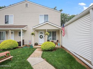 36 Woodmere Ct, Freehold, NJ 07728